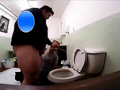 Unstinted relating to along to ray alms-man urinating